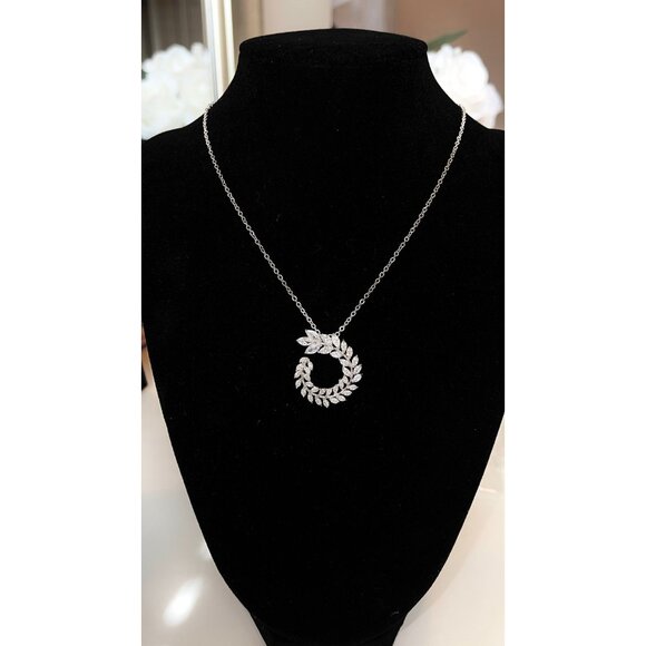 Diamond CZ Wreath Necklace, Dainty Cubic Zirconia Olive Branch Necklace - Picture 7 of 8